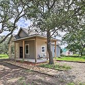 Cozy Spring Branch Cottage in Hill Country!
