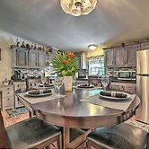 Cozy Hale Home Between Long & Loon Lakes!