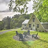 A-frame Cabin w/ Hot Tub: 5 Mi to Waterford!