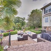 Dock & Kayaks: Lakefront Roanoke Rapids Home