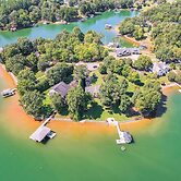 Smith Mountain Lake Retreat w/ Private Beach!