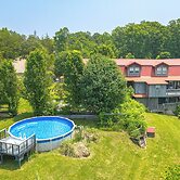 Strawberry Plains Cabin: Private Pond & Game Room!