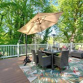 Adorable Beach Cottage w/ Hot Tub & Tropical Bar!
