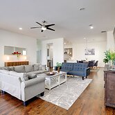 3-story Home Near Museums, Nightlife & Downtown!