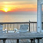 Delaware Bay & Sunset Views: Cape May Cottage