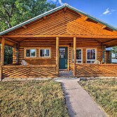 Pet-friendly Augusta Cabin - Walk to Main Street!