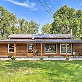 Family Home w/ Hot Tub - Walk to Johnson Lake!