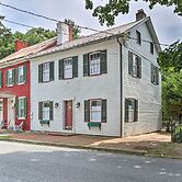 Historic Townhome in Downtown Shepherdstown!