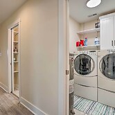 Peaceful Home w/ Patio < 2 Mi to Nat'l Park!