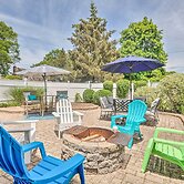 South Kingstown Vacation Rental: 2 Mi to Beach!