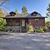 Rustic Dundee Log Cabin w/ Hot Tub & Forest Views!