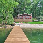 Waterfront Lake Martin Home w/ Grill & Beach!