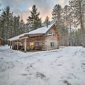 Secluded Vanderbilt Cabin, 9 Mi to Treetops!