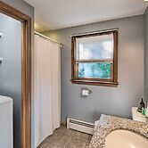 Charming Saco Home w/ Deck, 5 Mi to Beach!