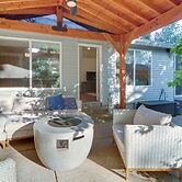 Beautiful Pet-friendly Washougal Home w/ Fire Pit!