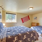 Custom Log Cabin w/ Views - 20 Mi to Yellowstone!