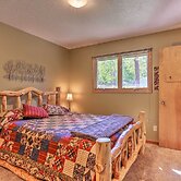 Lead Cabin ~ 9 Mi to Deadwood: Hot Tub + Patio!