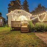 Cozy Westmont Home: Walk to Metra Station!