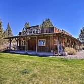 Dog-friendly Ranch Cottage w/ Yard ~ 13 Mi to Bend