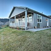 Magnificent Gypsum Retreat on the Colorado River!