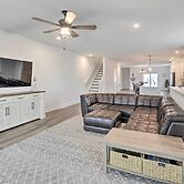 New Townhome < Half Mi to Beach!