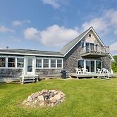 Shorefront House w/ Views, 14 Mi to Acadia NP