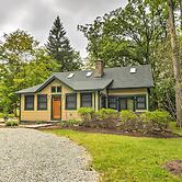 'sugar Berry' Craftsman Home in Laughlintown