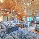 Kentucky Group Getaway w/ Dock + Lake Access