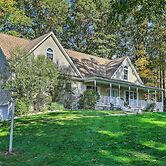 Pet-friendly Grand Pine Bush Retreat on 2 Acres!