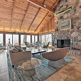 Spacious Lake Leelanau Home on Lake Michigan!