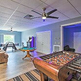 Lebanon Family Getaway w/ Pool, Bikes & Trails!