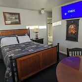 Majestic Rockies Motel