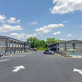 Suburban Studios Verona - Staunton North