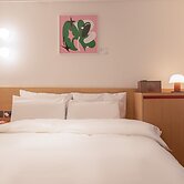 Anook Hotel Guri