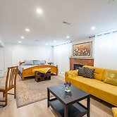 GLOBALSTAY Sunny Basement Brontë park