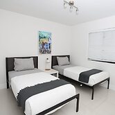 Little Habana Aparts close to Calle 8