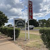 Landsborough Lodge Motel