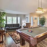 Large Yard + Hot Tub: Reno Retreat!