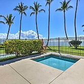 Kaunakakai Escape: Heated Pool & Beach Access