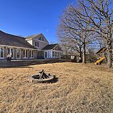 Grand Tulsa Getaway With Private Pond, Dock & Deck