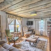 Eclectic Ladysmith Hideaway: Hike and Hunt!