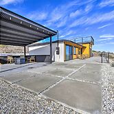 Hilltop Oasis w/ Sweeping Landscape Views