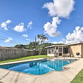 Pets Welcome: Cozy Home w/ Pool in Margate!