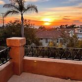 > 3,000 Sq Ft Estate in Encinitas: Ocean Views!