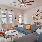 Charming Downtown Home w/ Updated Interior!