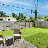 Pet-friendly Jupiter Townhome, 6 Mi to Beaches!