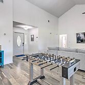 Navarre Home w/ Game Area + Screened-in Porch