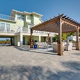Luxe Spring Hill Home w/ Patio & Dock!