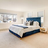 Private Pool & Screened Deck: Mashpee Home!