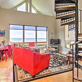 Oceanfront Cottage W/deck & Secluded Beach Access!